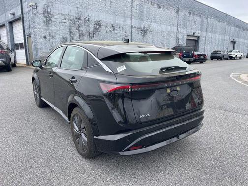 Black Diamond Pearl 2023 Nissan ARIYA ENGAGE