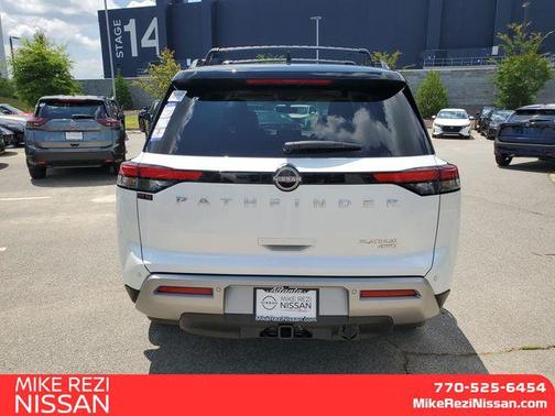 2025 Nissan Pathfinder Platinum 4WD