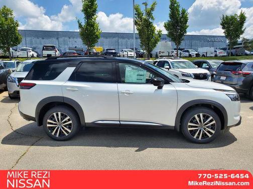 2025 Nissan Pathfinder Platinum 4WD