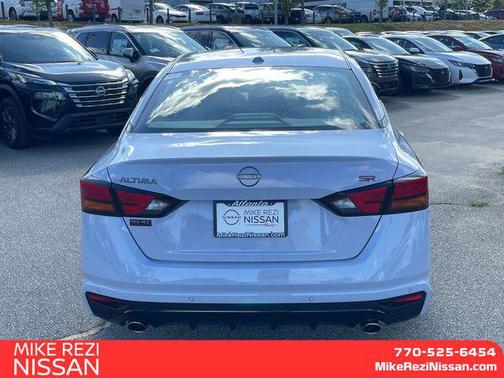 2025 Nissan Altima SR FWD