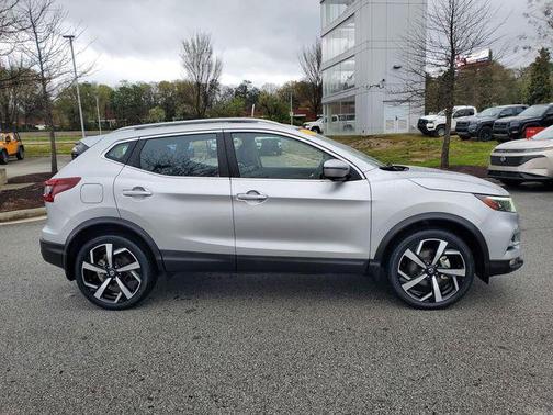 2022 Nissan Rogue Sport SL