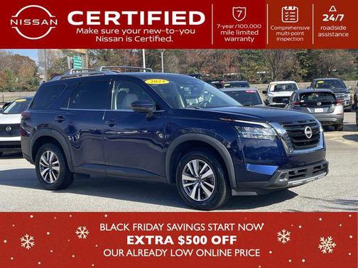 2023 Nissan Pathfinder SL 4WD