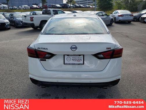 2025 Nissan Altima SR FWD
