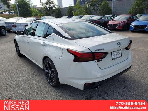 2025 Nissan Altima SR FWD