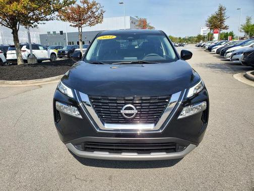 Super Black 2023 Nissan Rogue SV