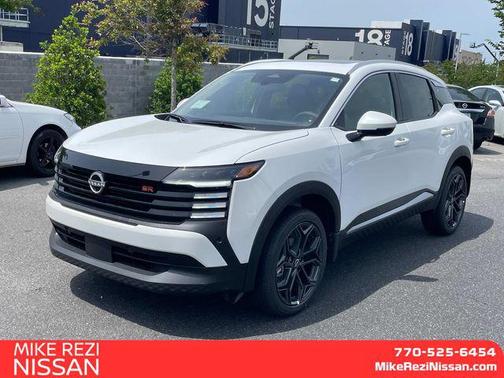 2025 Nissan Kicks SR