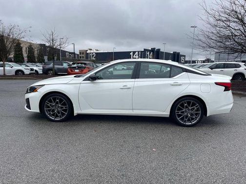 2024 Nissan Altima SR VC-Turbo FWD