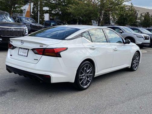2024 Nissan Altima SR VC-Turbo FWD