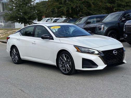 2024 Nissan Altima SR VC-Turbo FWD