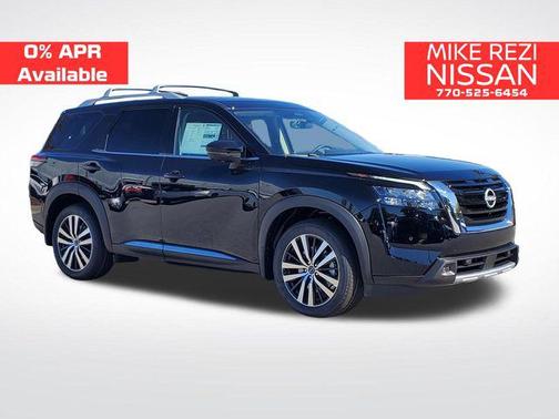 2025 Nissan Pathfinder Platinum 4WD