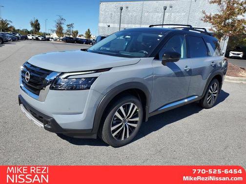 2025 Nissan Pathfinder Platinum FWD
