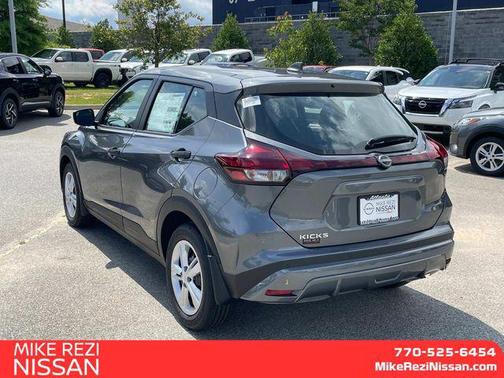 2025 Nissan Kicks S