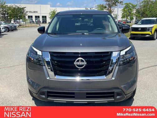 2025 Nissan Pathfinder S FWD