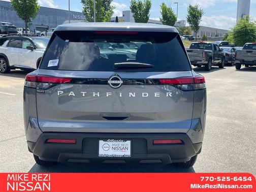 2025 Nissan Pathfinder S FWD