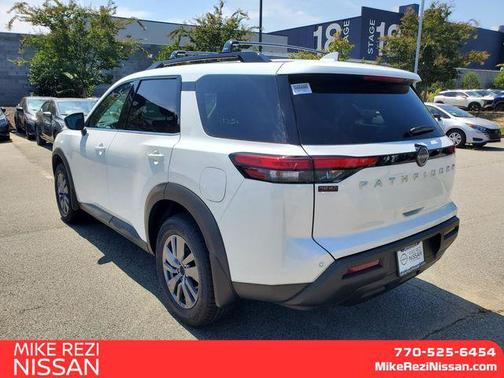 2025 Nissan Pathfinder SV FWD