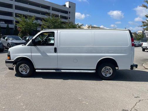 2023 GMC Savana 2500 Work Van