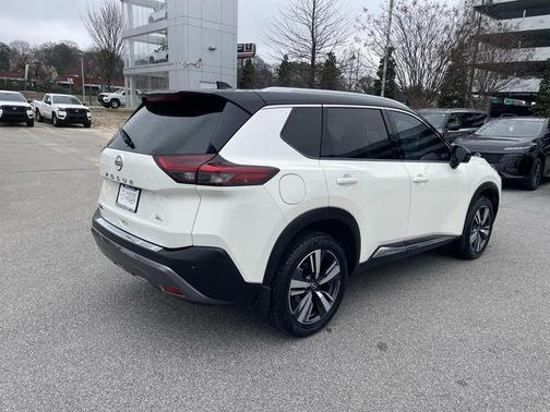 2023 Nissan Rogue SL