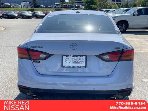 2025 Nissan Altima SR FWD