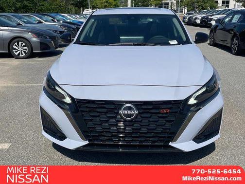 2025 Nissan Altima SR FWD