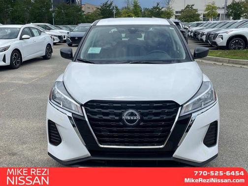2025 Nissan Kicks S