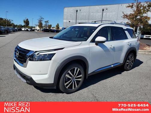 2025 Nissan Pathfinder Platinum 4WD