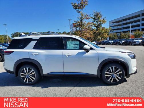 2025 Nissan Pathfinder Platinum 4WD