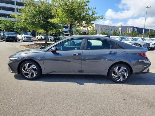 2025 Hyundai ELANTRA Sport