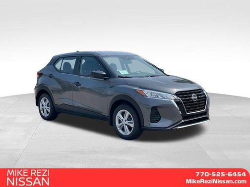 2025 Nissan Kicks S