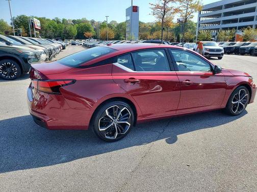 Scarlet Ember 2024 Nissan Altima SR FWD