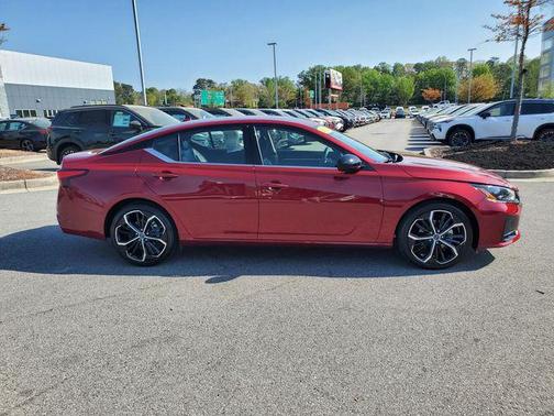 Scarlet Ember 2024 Nissan Altima SR FWD