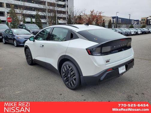 2026 Nissan Leaf PLATINUM+