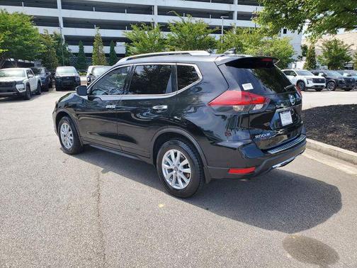 Magnetic Black 2018 Nissan Rogue SV