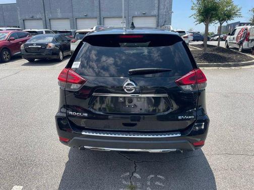 Magnetic Black 2018 Nissan Rogue SV