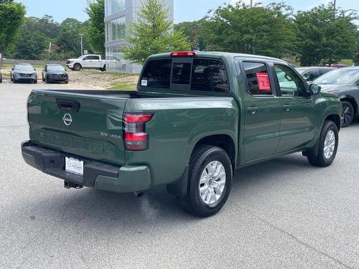 2022 Nissan Frontier SV