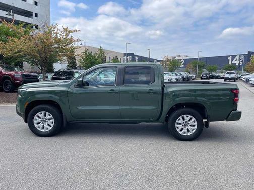 2022 Nissan Frontier SV