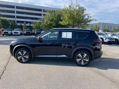 2022 Nissan Rogue SL
