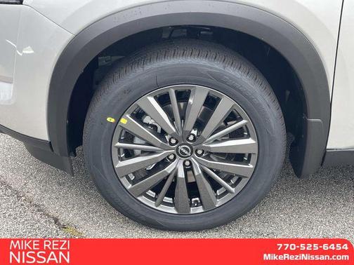 2025 Nissan Pathfinder SL 4WD