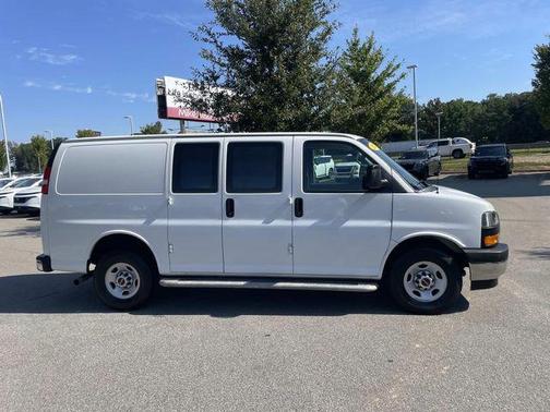 2023 GMC Savana 2500 Work Van