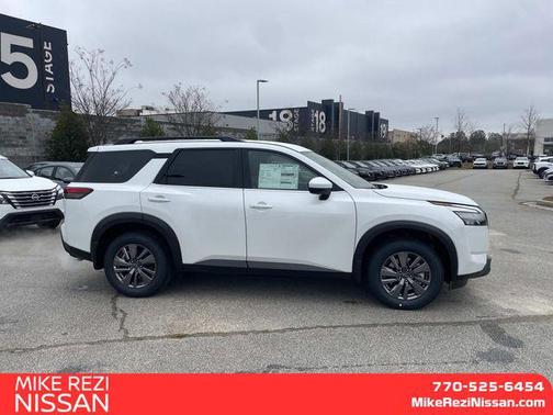 2025 Nissan Pathfinder SV FWD