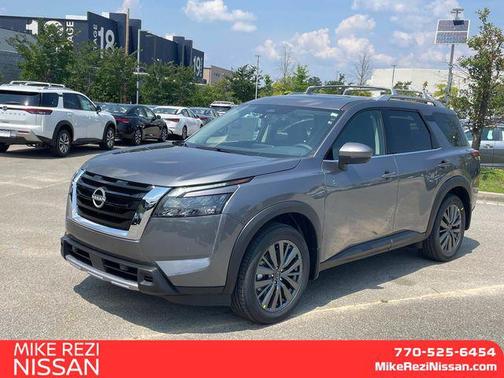 2025 Nissan Pathfinder SL FWD
