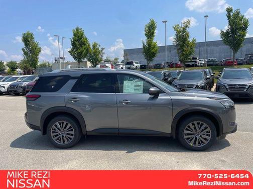 2025 Nissan Pathfinder SL FWD