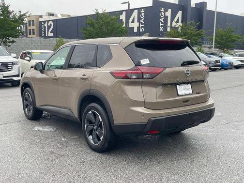 2025 Nissan Rogue SV