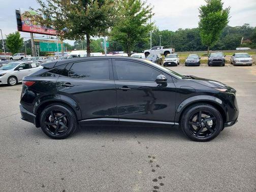 Black Diamond Pearl 2023 Nissan ARIYA ENGAGE