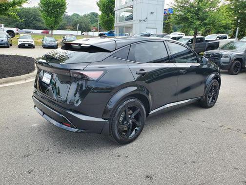 Black Diamond Pearl 2023 Nissan ARIYA ENGAGE