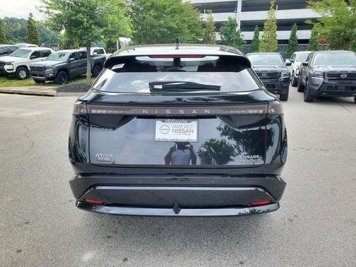 Black Diamond Pearl 2023 Nissan ARIYA ENGAGE