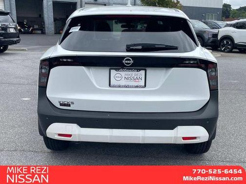 2025 Nissan Kicks SV