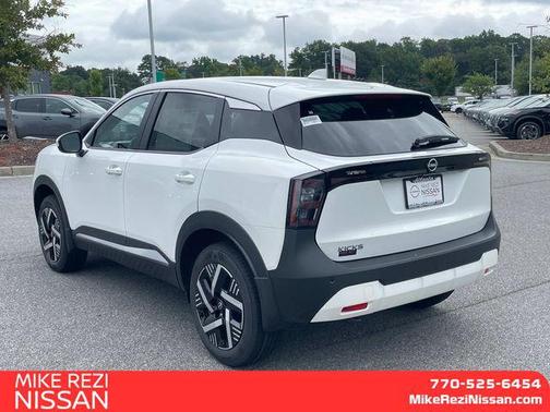 2025 Nissan Kicks SV