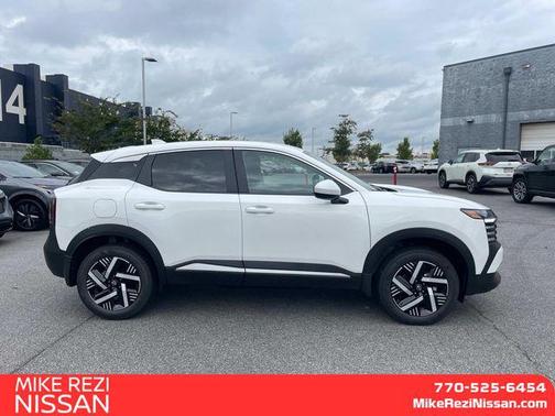 2025 Nissan Kicks SV