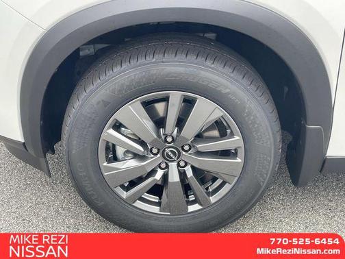 2025 Nissan Pathfinder SV 4WD