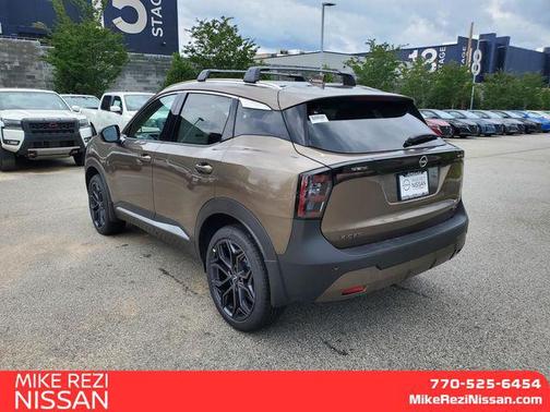 2025 Nissan Kicks SR